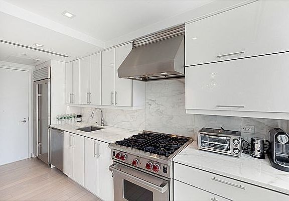 5th image of 3 W 36th St #2