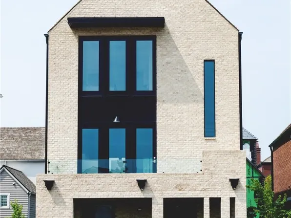 4625 S 47th St, Rogers, AR 72758