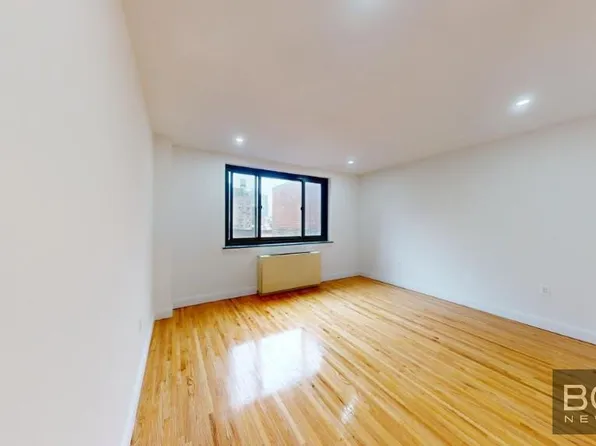 207 East 27th Street image 1 of 9