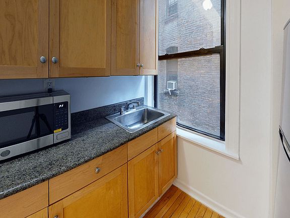 3rd image of 236 E 13th St #24012