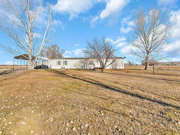 2nd image of 1516 M 3/8 Rd