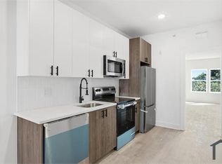 669 N 39th St #3, Philadelphia, PA 19104