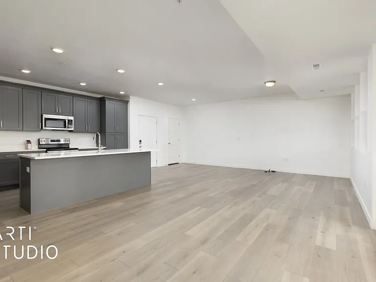 8342 S Sky Mirror Ln #304 — Photo 3