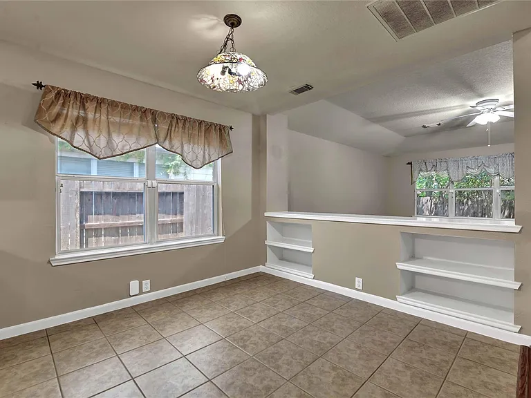 2706 Woodspring Forest Dr — Photo 5