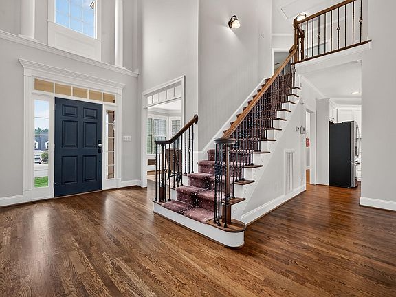 5th image of 4908 Majestic Prince Ct