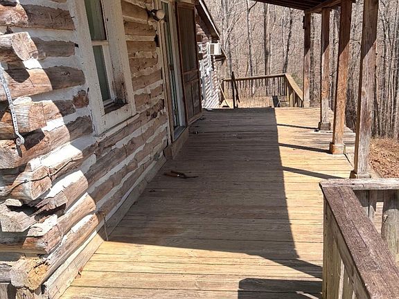 5th image of 234 Brandenburg Rd