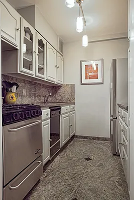 Sold by Peter Hopkins | media 23