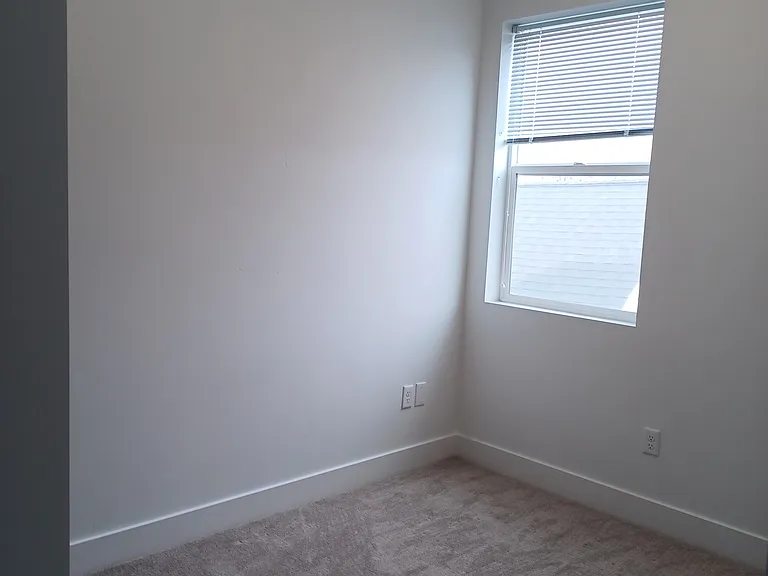 815 W 100 S #7 — Photo 21
