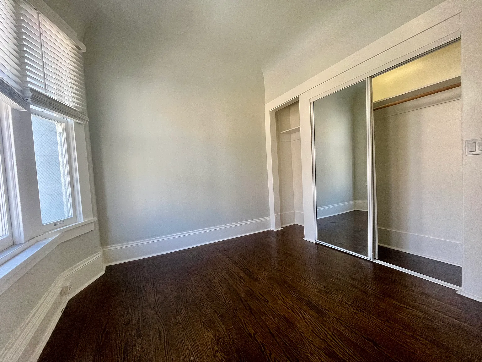245 Leavenworth St — Photo 4