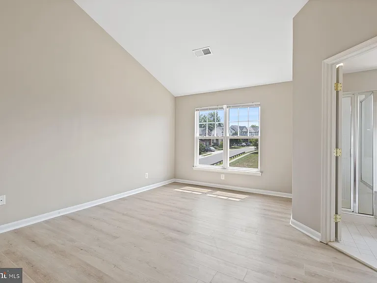 9147 Ribbon Falls Loop — Photo 24