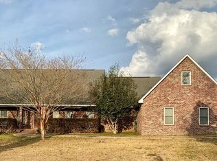 3029 McComb Holmesville Rd, McComb, MS 39648