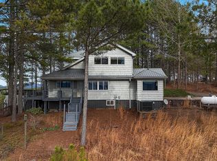 1995 Grassy Creek Rd, Copperhill, TN 37317