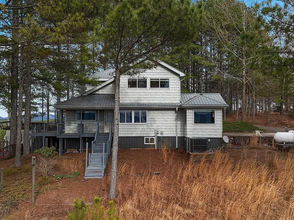 1995 Grassy Creek Rd, Copperhill, TN 37317