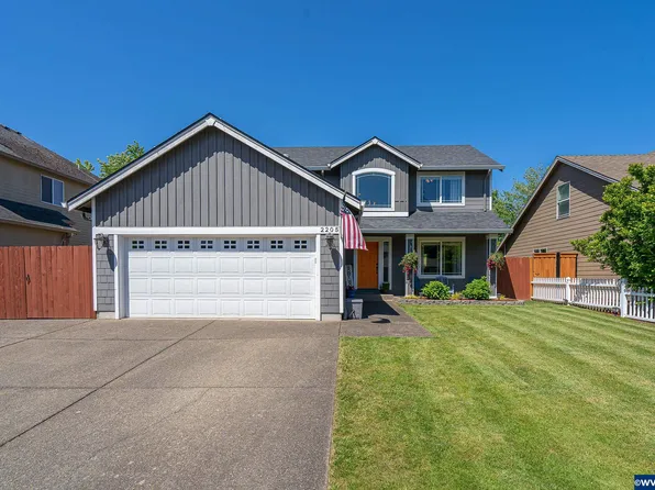2205 Woodhill St NW, Salem, OR 97304