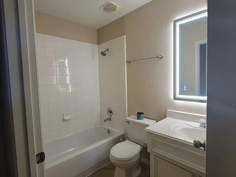 2709 Polk St — Photo 12