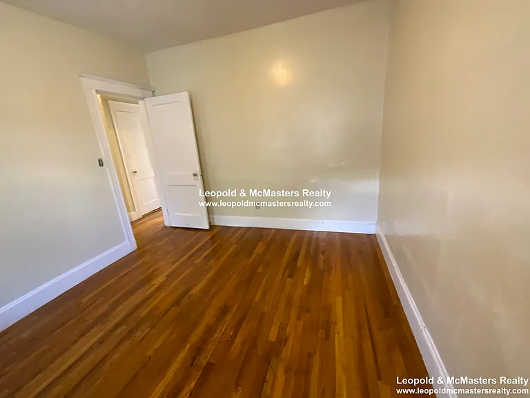 Kelton Street Apartments — Photo 77