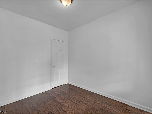 4th image of 3490 W 62nd St