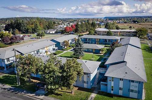 Pebble Bay Apartments Photo 1