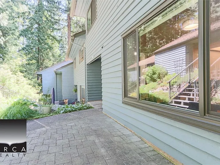 885 Frederick Rd — Photo 33