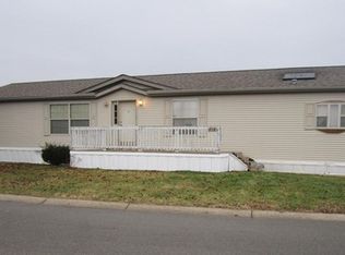 218 Pebblecreek Dr, Greenwood, IN 46143