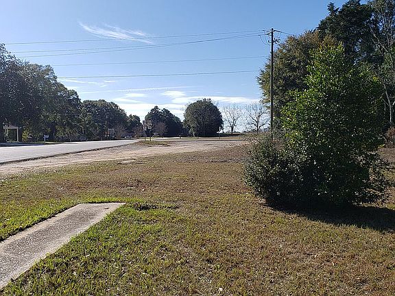 3rd image of 4481 Highway 51