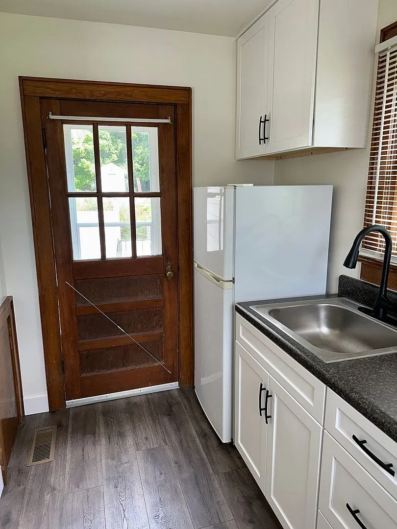 1310 North Main Street — Photo 4