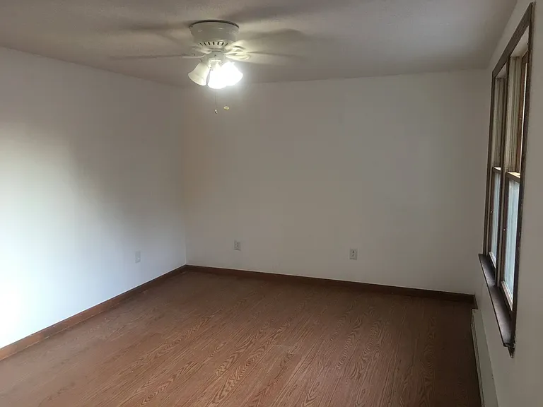 829 E Main St #2 — Photo 6