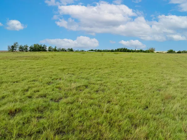 5275 County Road 424 Rd, Thrall, TX 76578