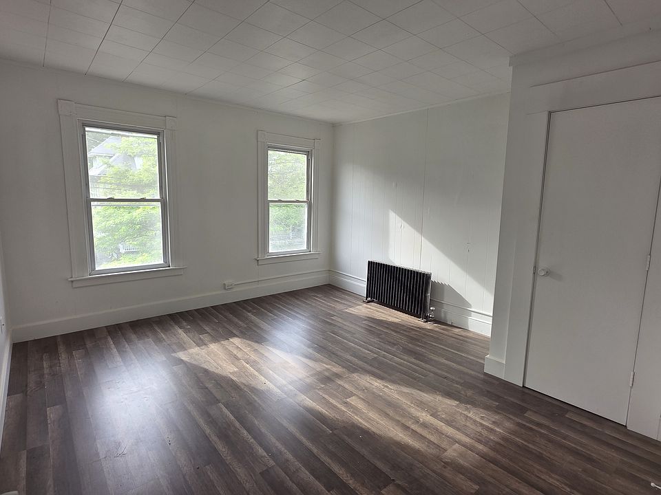 1st image of 55 Carmel St #2
