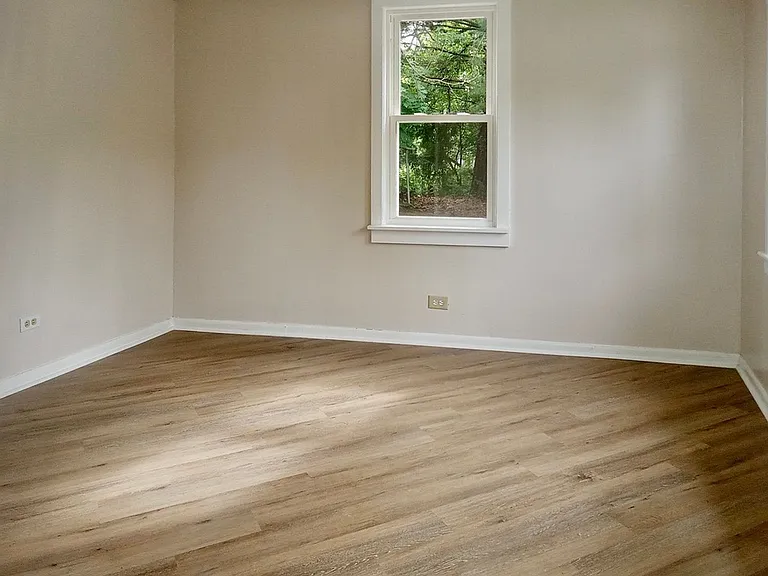 445 Coral Ave — Photo 4
