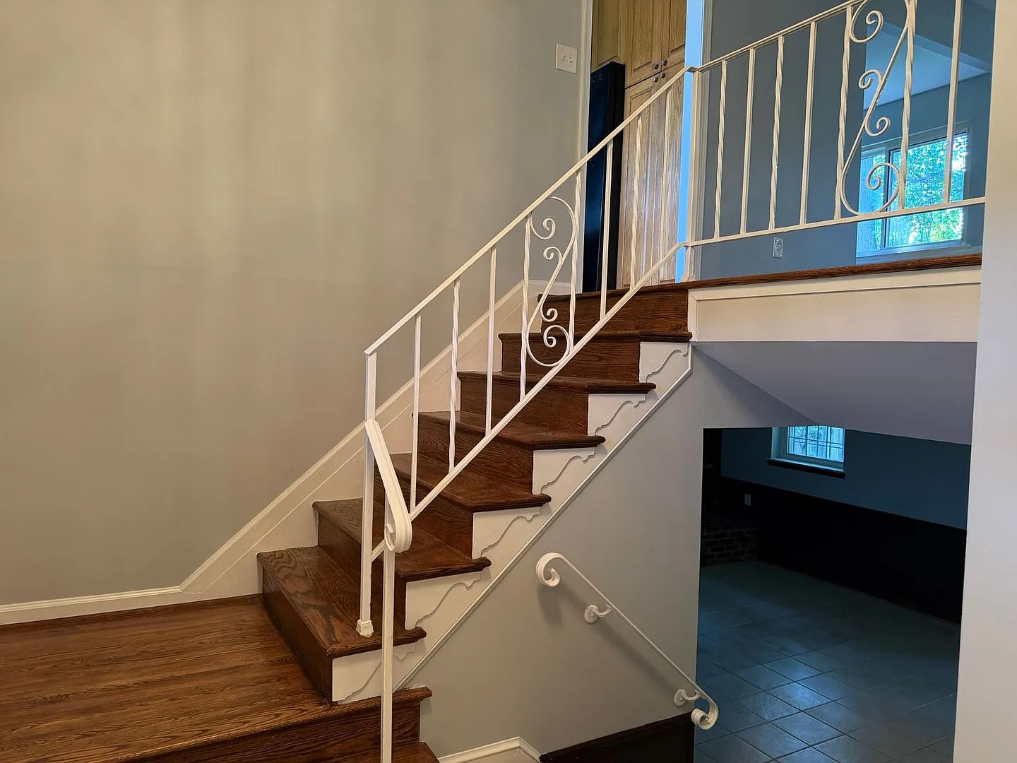 Great Home, Great Location! — Photo 2