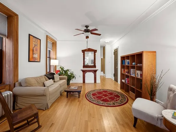 790 Riverside Drive image 2 of 11