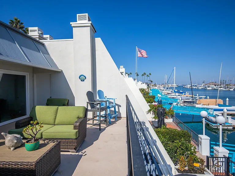 8 Antigua Ct — Photo 6