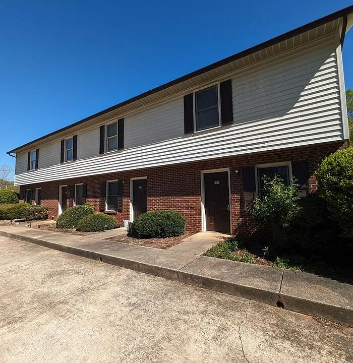 228 Park Ln