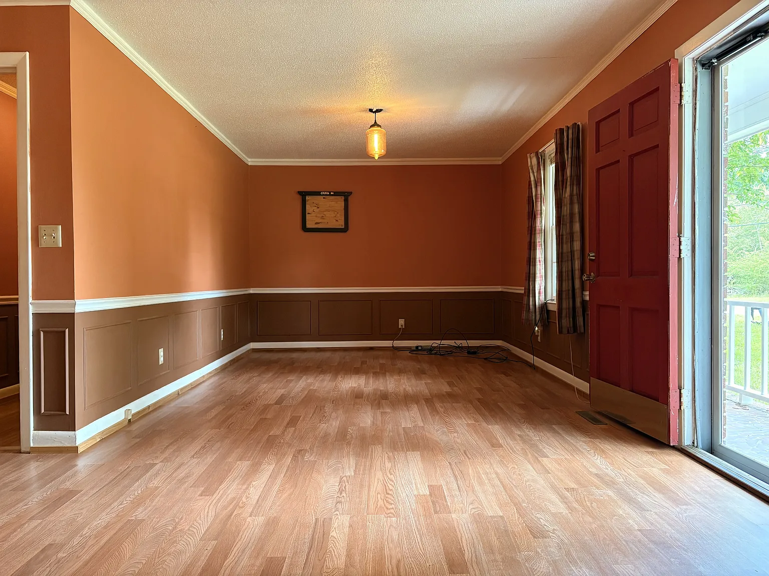 512 E. Moore Street - 1 — Photo 2