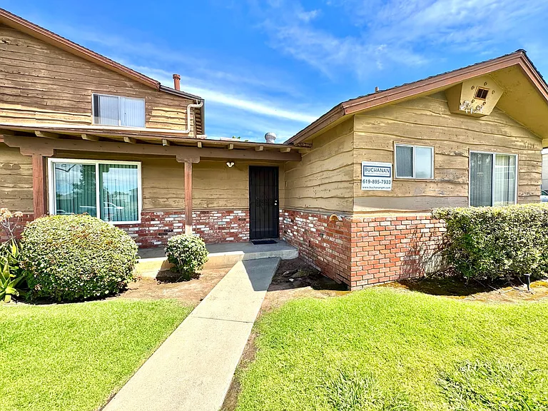 7821 Linda Vista Rd. — Photo 9