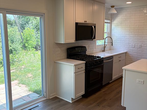 2nd image of 17635 Prince George Ct