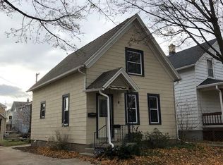 1403 Bluff Ave, Sheboygan, WI 53081