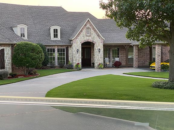 3rd image of 2 Cannonero Cir