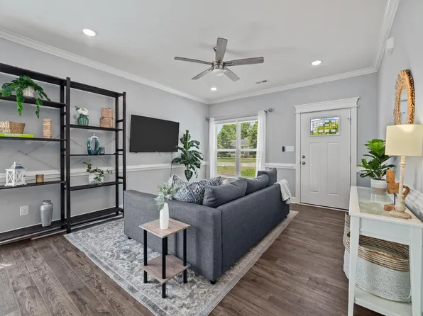 506 Watauga Ave #B, Greenville, NC 27834