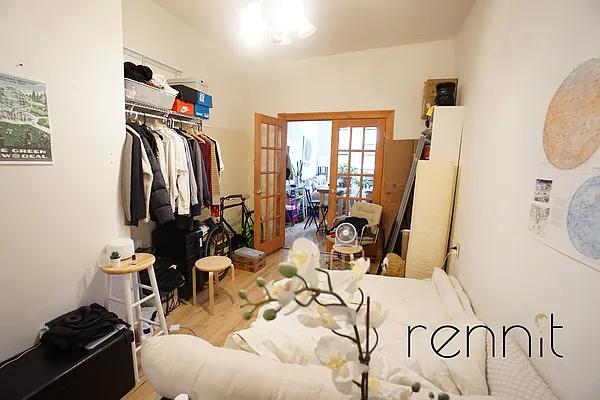 Rented by Rennit Inc. | media 7