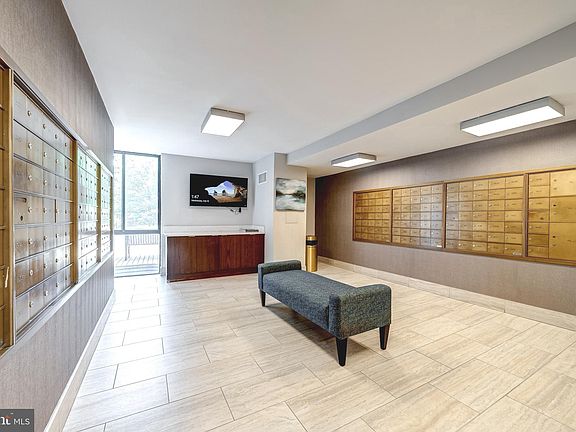 4th image of 2300 Pimmit Dr APT 114