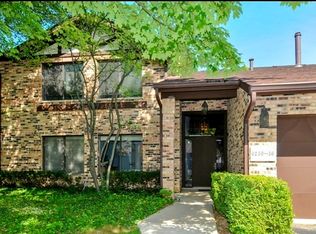 6234 Trinity Dr UNIT 2C, Lisle, IL 60532