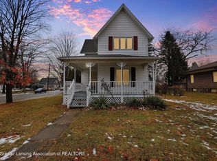 314 W Washington St, Dewitt, MI 48820