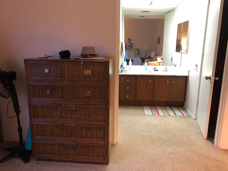 985 E California Blvd — Photo 10