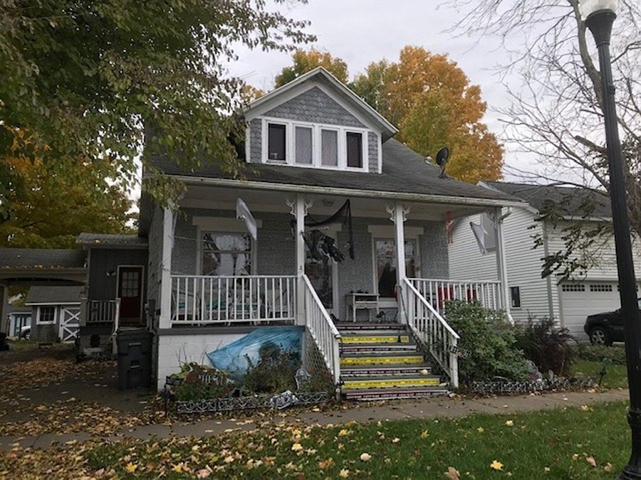 1st image of 112 E Orleans St