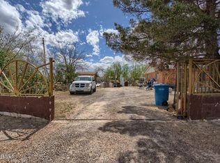 11418 Bakersfield Rd, Socorro, TX 79927