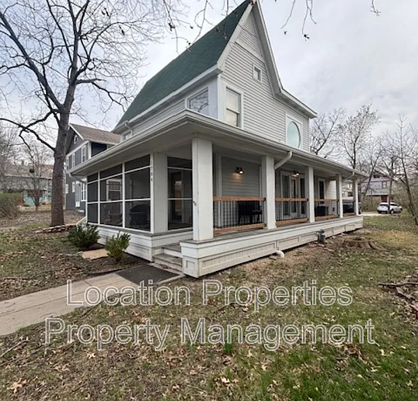 1704 Mississippi St — Photo 2