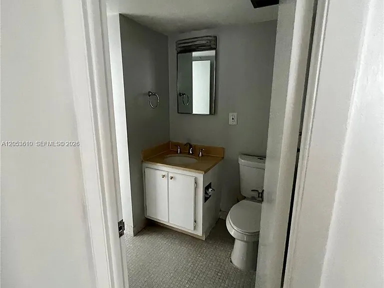 5838 Collins Ave #7E — Photo 15