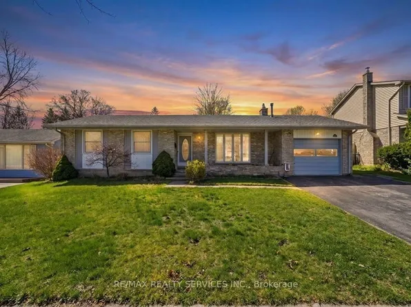 5 Chaucer Rd, London, ON N6K 1V2